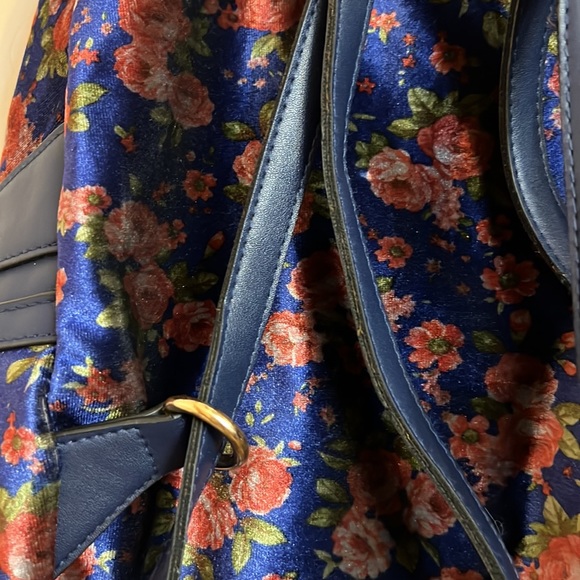Floral Velvet Like Backpack - Picture 11 of 15